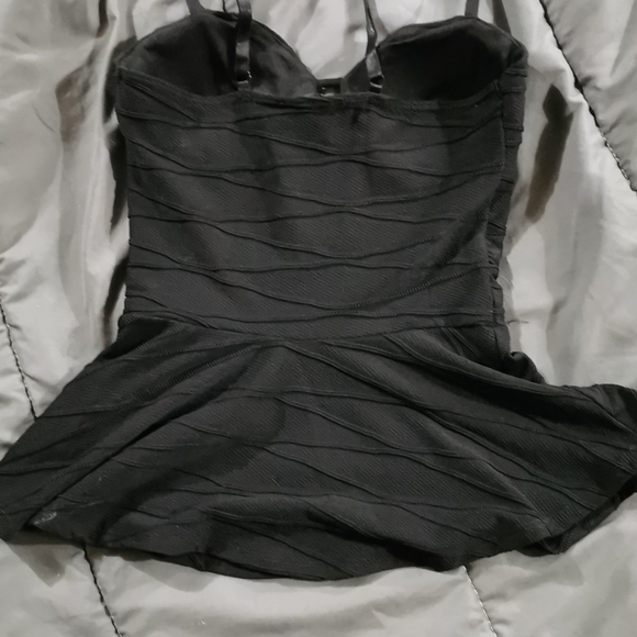 Spaghetti strap top - Picture 3 of 4